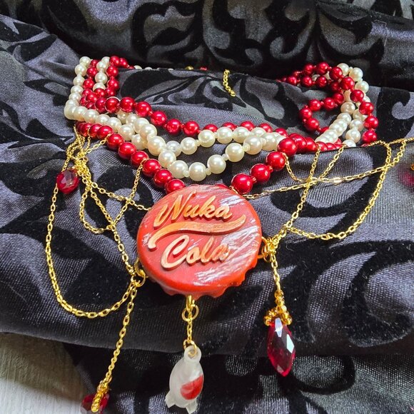 Handmade 18k Gold Plated Fallout Rusty Nuka Cola Inspired Choker Waterfall Neckl - Picture 8 of 11